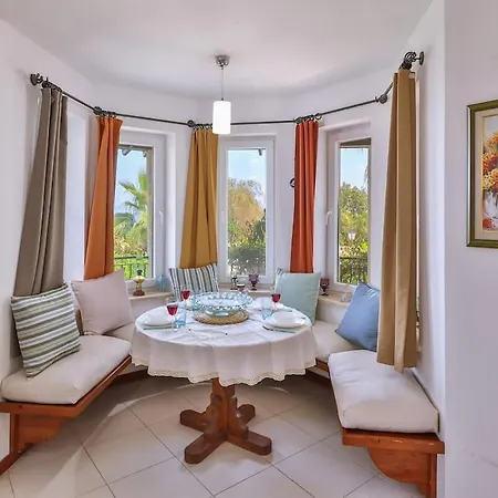 וילה Asterion, Peninsula