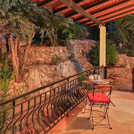 וילה Asterion, Peninsula